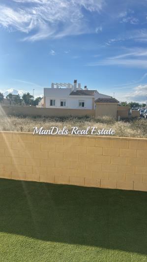 Image No.15-2 Bed Semi-Detached for sale