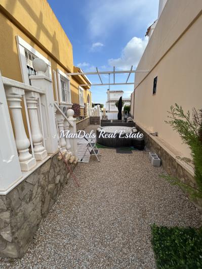 Image No.35-2 Bed Villa / Detached for sale