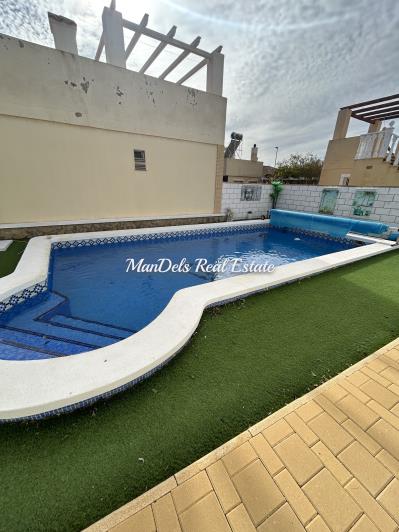 Image No.9-2 Bed Villa / Detached for sale