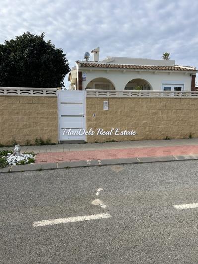 Image No.3-2 Bed Villa / Detached for sale