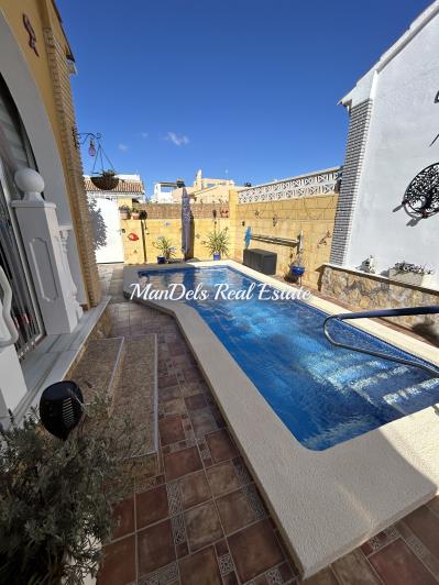 Image No.9-2 Bed Villa / Detached for sale