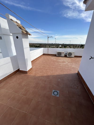 Image No.49-4 Bed Semi-Detached for sale