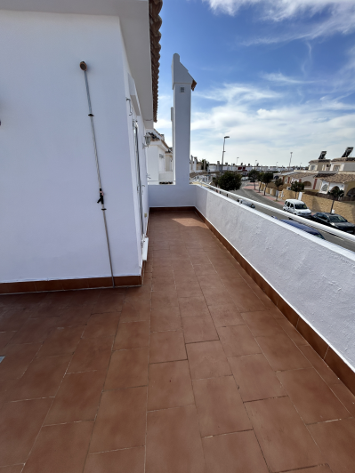 Image No.47-4 Bed Semi-Detached for sale