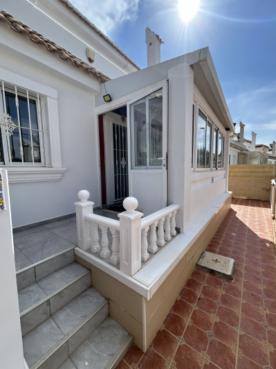 Image No.8-4 Bed Semi-Detached for sale