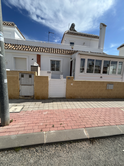 Image No.5-4 Bed Semi-Detached for sale