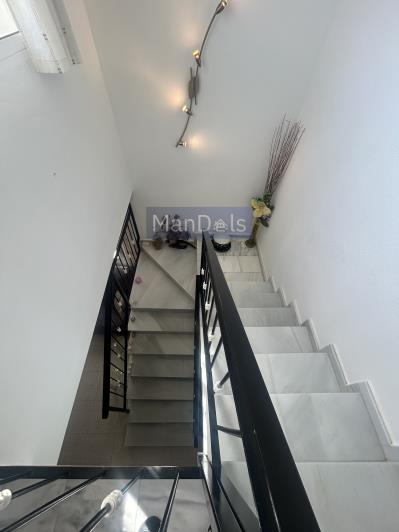 Image No.30-4 Bed Semi-Detached for sale