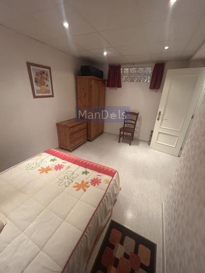 Image No.39-4 Bed Semi-Detached for sale