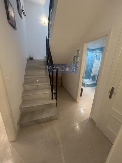 Image No.40-4 Bed Semi-Detached for sale