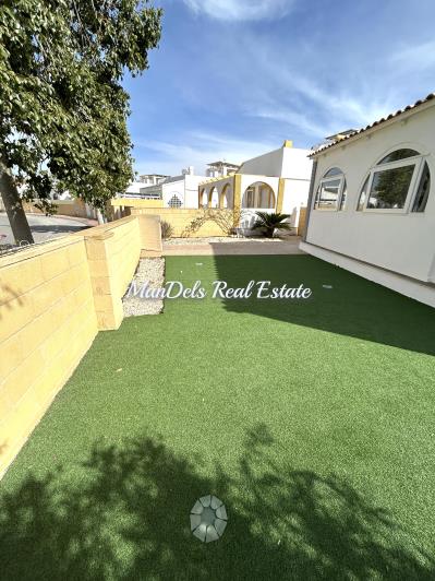 Image No.5-2 Bed Villa / Detached for sale