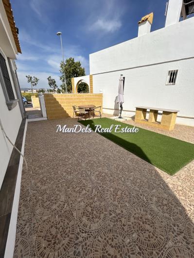 Image No.8-2 Bed Villa / Detached for sale