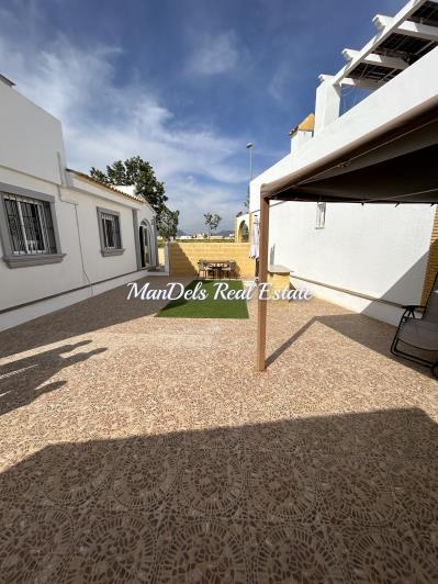 Image No.13-2 Bed Villa / Detached for sale