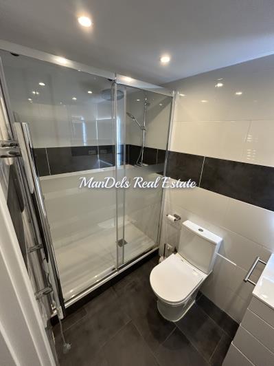 Image No.25-3 Bed Townhouse for sale