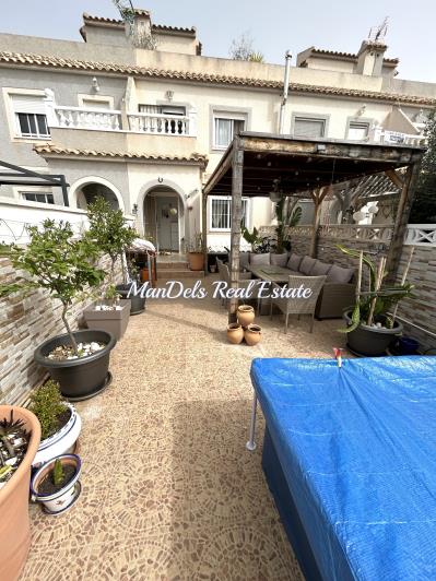 Image No.6-3 Bed Townhouse for sale