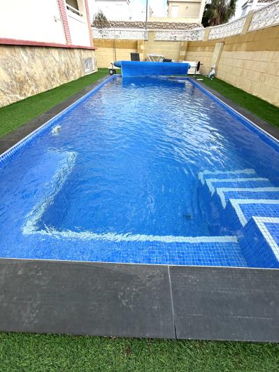 Image No.4-6 Bed Semi-Detached for sale