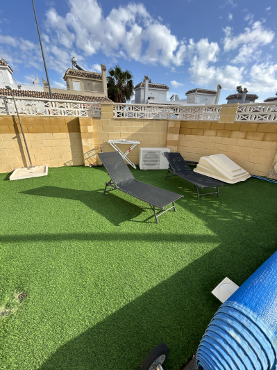 Image No.11-6 Bed Semi-Detached for sale