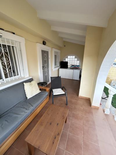 Image No.19-6 Bed Semi-Detached for sale