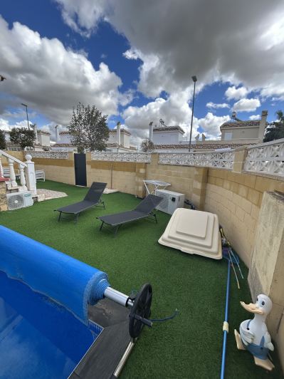 Image No.22-6 Bed Semi-Detached for sale