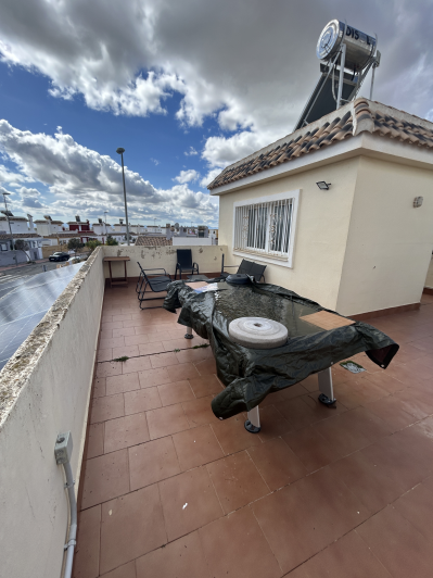 Image No.56-6 Bed Semi-Detached for sale