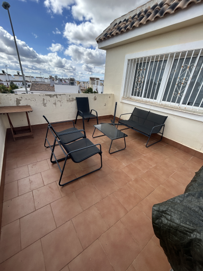 Image No.50-6 Bed Semi-Detached for sale