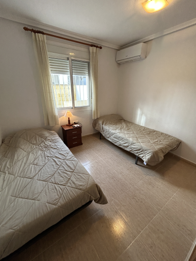 Image No.31-6 Bed Semi-Detached for sale