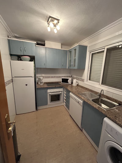 Image No.27-6 Bed Semi-Detached for sale