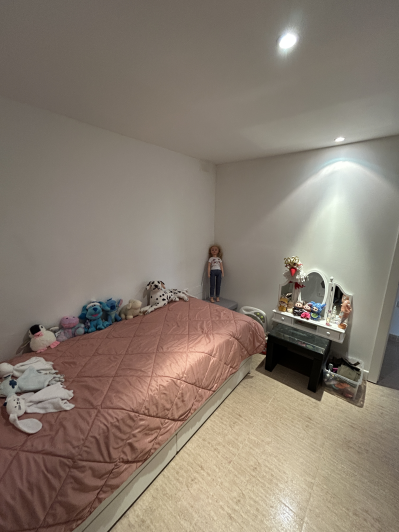 Image No.44-6 Bed Semi-Detached for sale