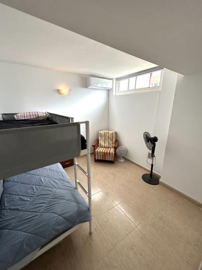 Image No.39-6 Bed Semi-Detached for sale