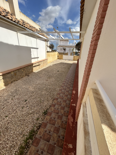 Image No.11-4 Bed Semi-Detached for sale