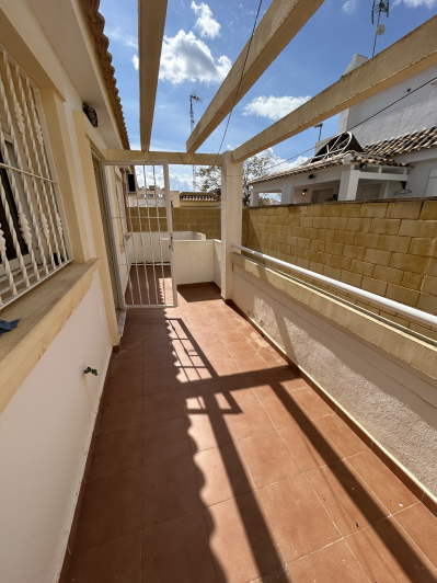 Image No.8-4 Bed Semi-Detached for sale