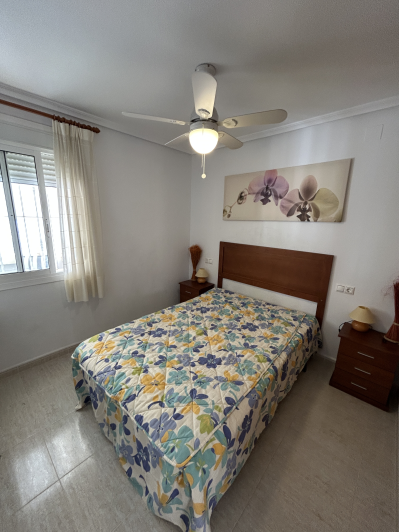 Image No.21-4 Bed Semi-Detached for sale