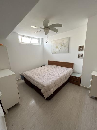 Image No.38-4 Bed Semi-Detached for sale