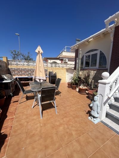 Image No.6-4 Bed Villa / Detached for sale