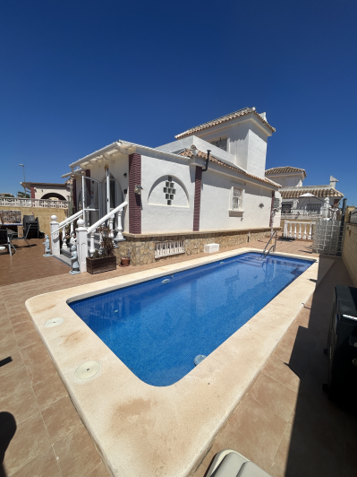 Image No.9-4 Bed Villa / Detached for sale