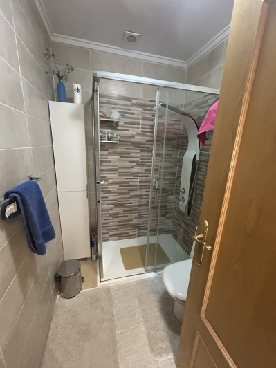 Image No.28-4 Bed Villa / Detached for sale