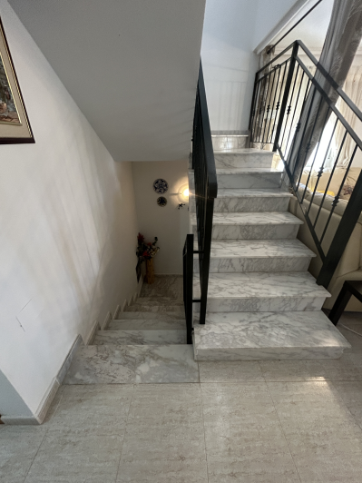 Image No.32-4 Bed Villa / Detached for sale