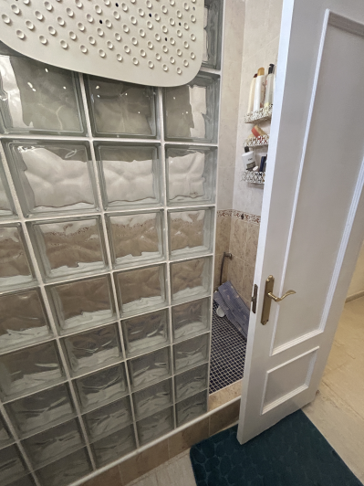 Image No.41-4 Bed Villa / Detached for sale