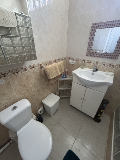 Image No.42-4 Bed Villa / Detached for sale