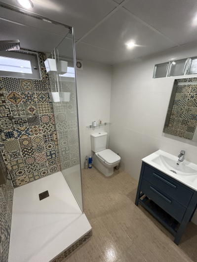 Image No.43-3 Bed Villa / Detached for sale