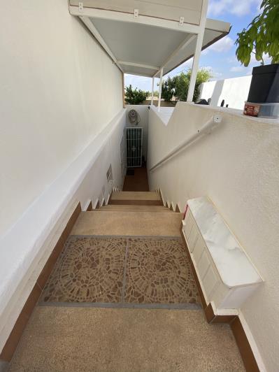 Image No.34-3 Bed Villa / Detached for sale