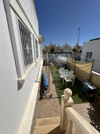 Image No.49-3 Bed Villa / Detached for sale