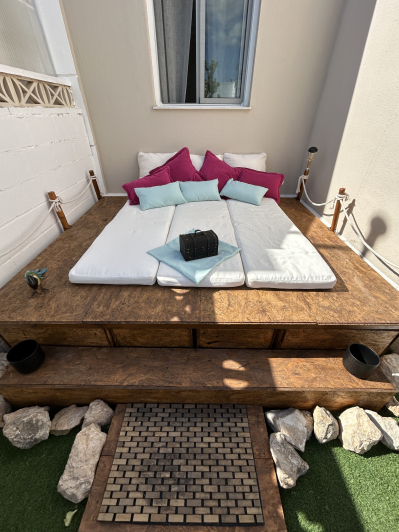 Image No.15-2 Bed Semi-Detached for sale