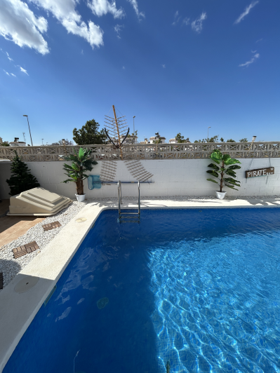 Image No.27-2 Bed Semi-Detached for sale
