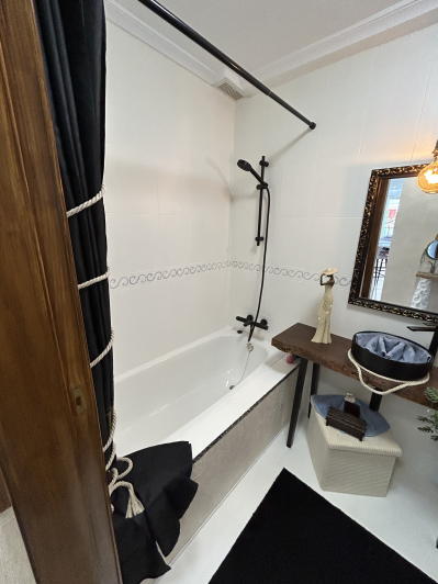 Image No.43-2 Bed Semi-Detached for sale
