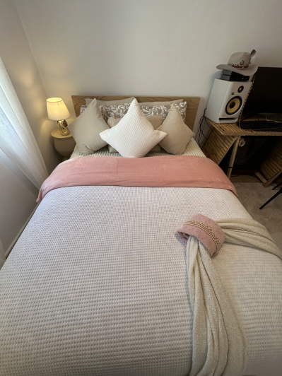 Image No.42-2 Bed Semi-Detached for sale