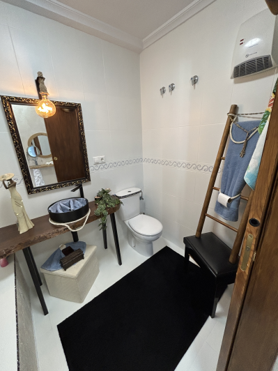 Image No.44-2 Bed Semi-Detached for sale