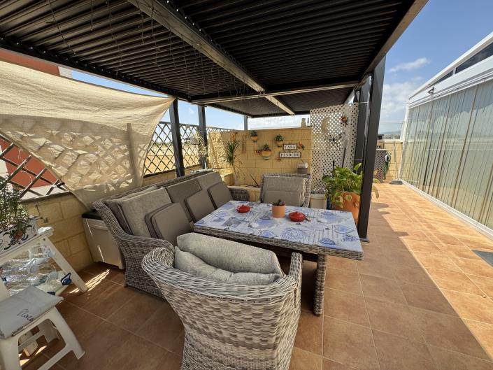 Image No.8-2 Bed Semi-Detached for sale