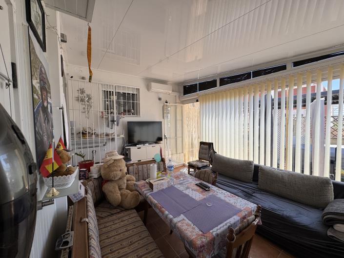 Image No.39-2 Bed Semi-Detached for sale