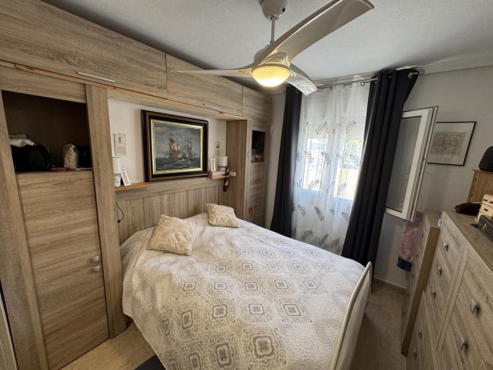 Image No.30-2 Bed Semi-Detached for sale