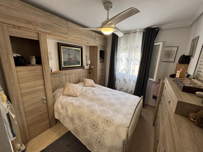 Image No.31-2 Bed Semi-Detached for sale