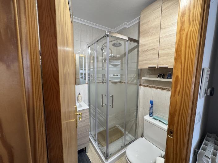 Image No.35-2 Bed Semi-Detached for sale